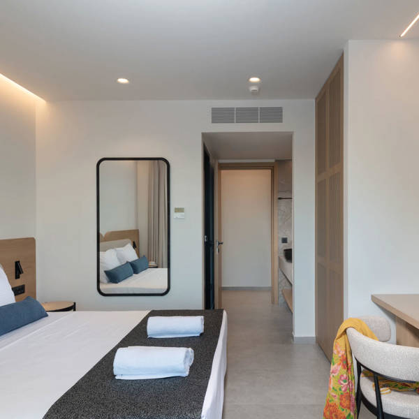 Nelisa-Villa-Bali-Crete-roomF3b.jpg