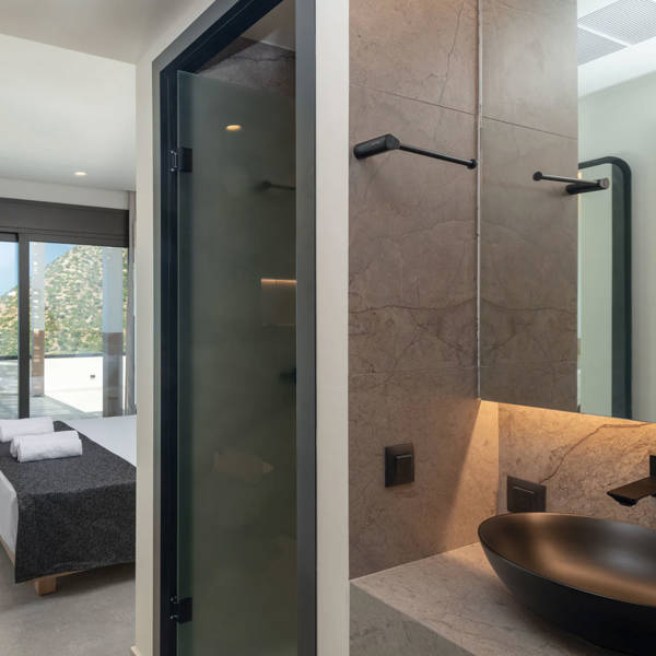 Nelisa-Villa-Bali-Crete-roomF2.jpg